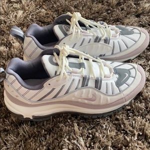 Women’s Nike Air Max 98